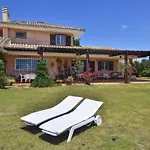 Mimosa Villa *