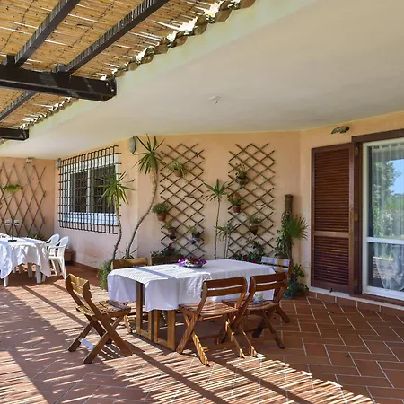 Mimosa Villa *